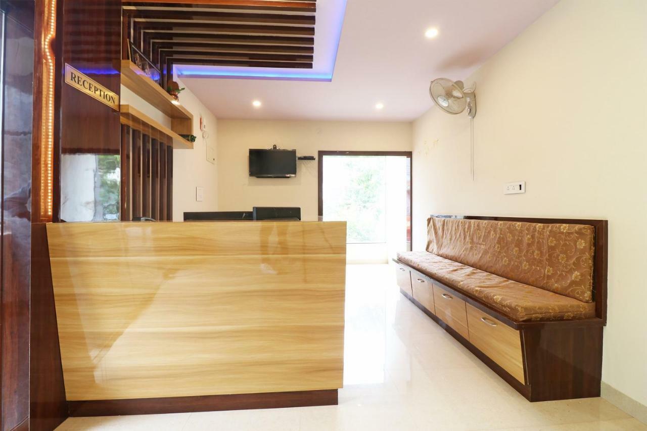Oyo 37349 Sai Palace Ξενοδοχείο Chik Bānavar Εξωτερικό φωτογραφία