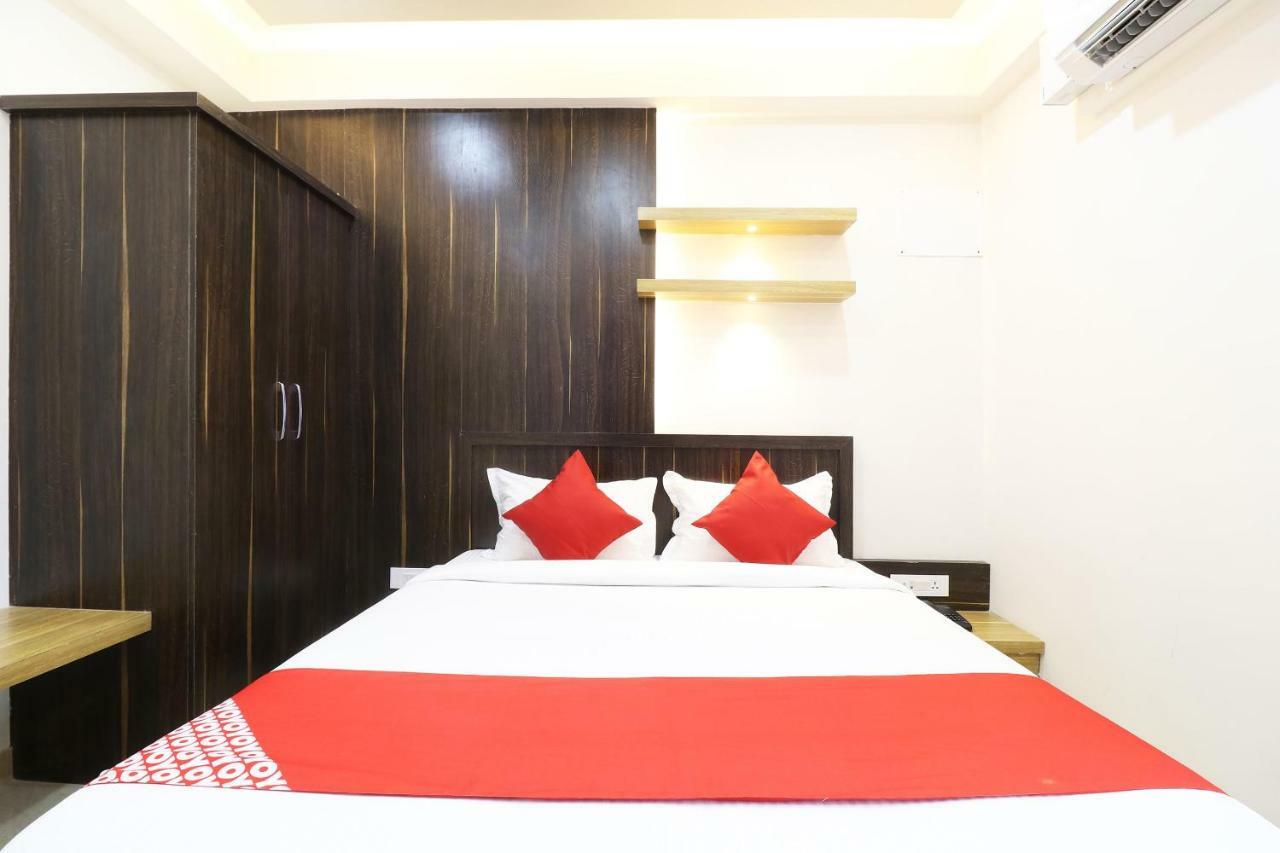 Oyo 37349 Sai Palace Ξενοδοχείο Chik Bānavar Εξωτερικό φωτογραφία